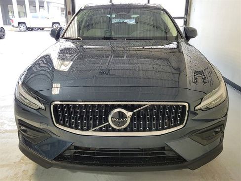 Certified 2026 Volvo V60 B5 Cross Country Plus w/ Protection Package Premier image 4