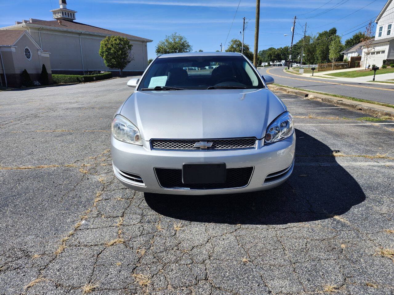 Used 2014 Chevrolet Impala LT w/ LT Sunroof Package FWD image 2