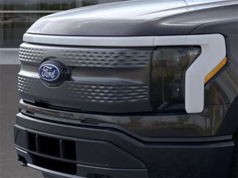 New 2025 Ford F150 Lightning XLT image 17