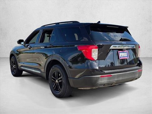 Used 2020 Ford Explorer XLT AWD/4WD image 8