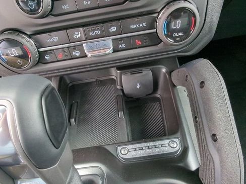 New 2026 Ford Bronco Outer Banks w/ Sasquatch Package AWD/4WD image 18