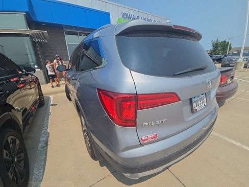 Used 2016 Honda Pilot Touring image 7