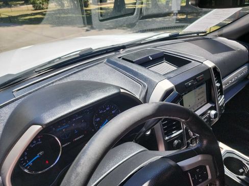 Used 2019 Ford F250 Lariat w/ Lariat Value Package AWD/4WD image 23