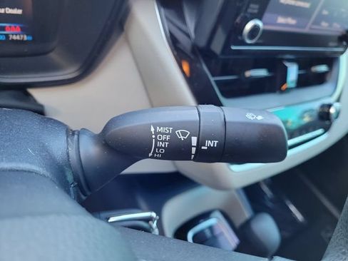 Used 2022 Toyota Corolla LE FWD image 25