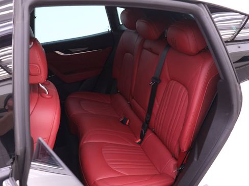 Used 2022 Maserati Levante GT image 18