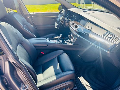 Used 2017 BMW 535i Gran Turismo xDrive image 23