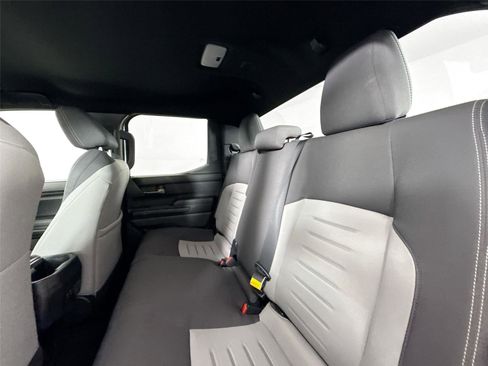 Certified 2025 Toyota Tacoma TRD Off-Road image 28