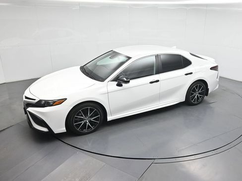 Used 2023 Toyota Camry SE FWD image 42
