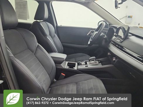 Used 2024 Mitsubishi Outlander SE image 34