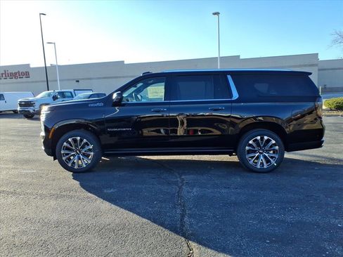 New 2026 Chevrolet Suburban High Country image 3