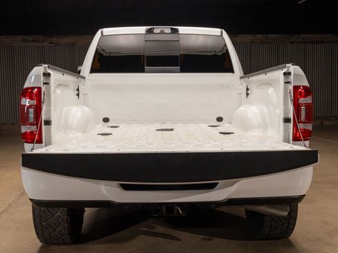 Used 2021 RAM 2500 Laramie w/ Safety Group B image 8