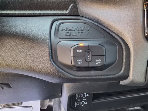 New 2026 RAM 2500 Tradesman w/ Chrome Appearance Group image 20