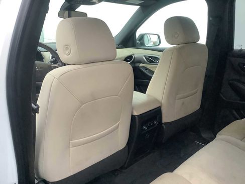 Used 2022 Chevrolet Traverse LS w/ Midnight/Sport Edition image 11