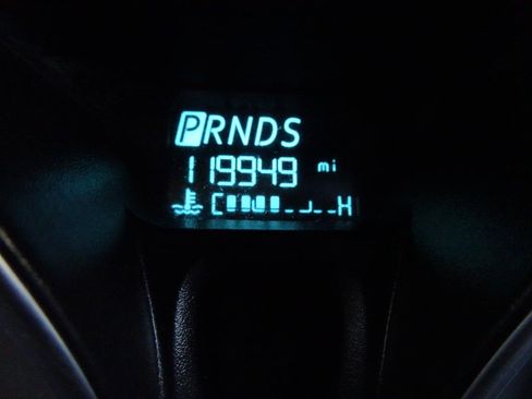 Used 2017 Ford Fiesta SE image 19