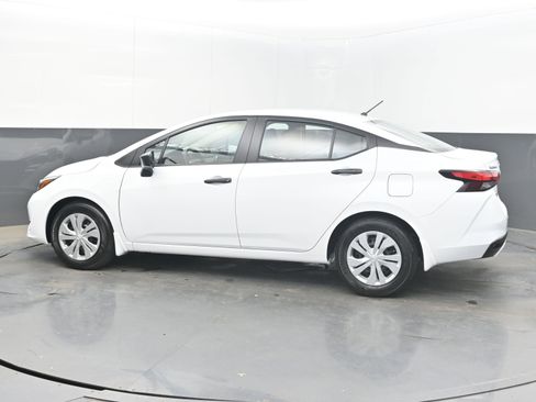 Certified 2025 Nissan Versa S w/ Trunk Package image 5