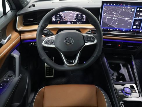 New 2026 Volkswagen Tiguan SEL R-Line image 16