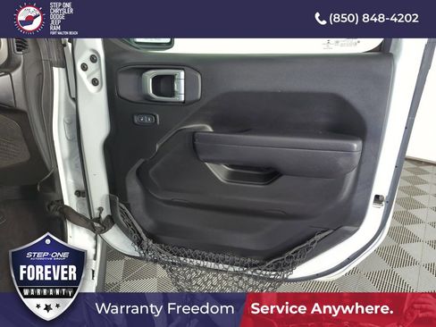 Used 2023 Jeep Wrangler Unlimited w/ Cold Weather Group AWD/4WD image 31