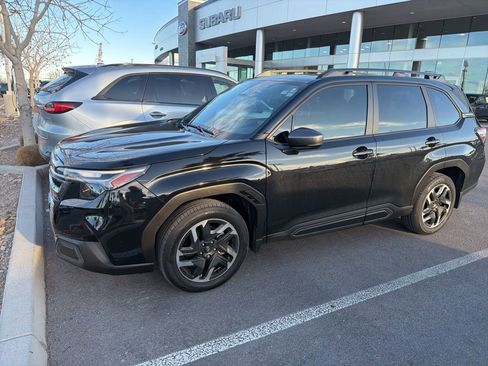 Used 2025 Subaru Forester Limited image 2