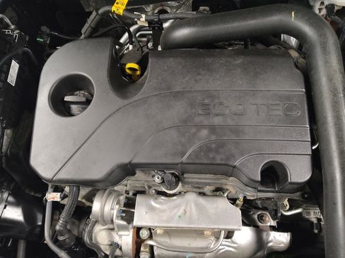 Used 2024 Chevrolet Equinox LT w/ LPO, Floor Liner Package image 30