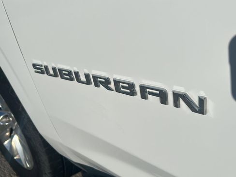 Used 2024 Chevrolet Suburban Premier AWD/4WD image 16