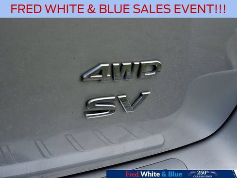 Used 2017 Nissan Pathfinder SV w/ Trailer Tow Package AWD/4WD image 12