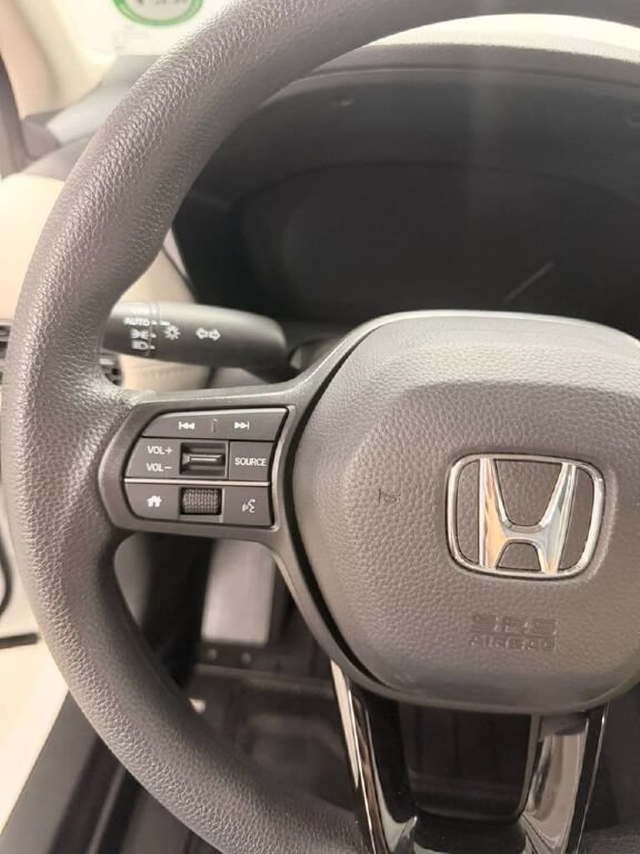 Certified 2025 Honda HR-V LX image 23