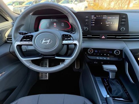 Certified 2025 Hyundai Elantra Sport image 24