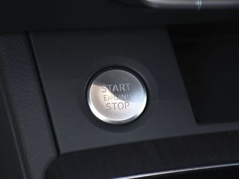 Used 2023 Audi Q5 2.0T Premium w/ Convenience Package AWD/4WD image 14