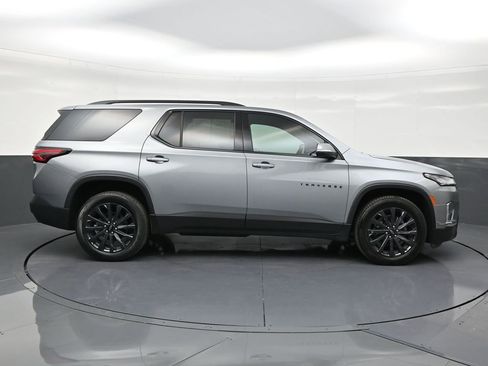 Used 2024 Chevrolet Traverse RS image 6