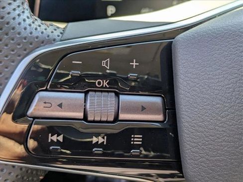 Certified 2024 Nissan Ariya AWD image 10