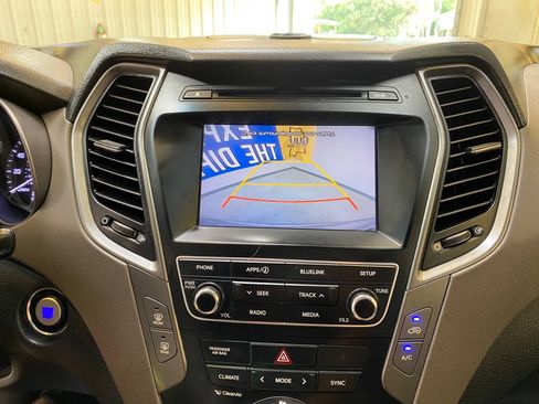 Used 2018 Hyundai Santa Fe Sport w/ 2.4L Value Package 02 AWD/4WD image 40