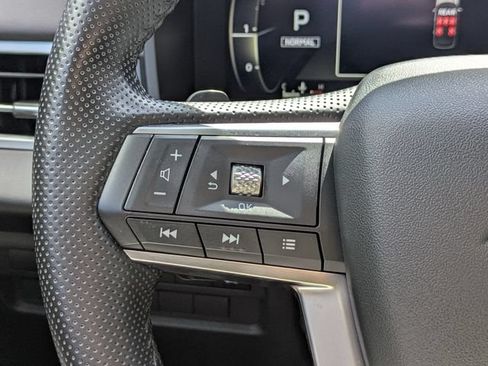 Used 2025 Mitsubishi Outlander SE AWD/4WD image 27