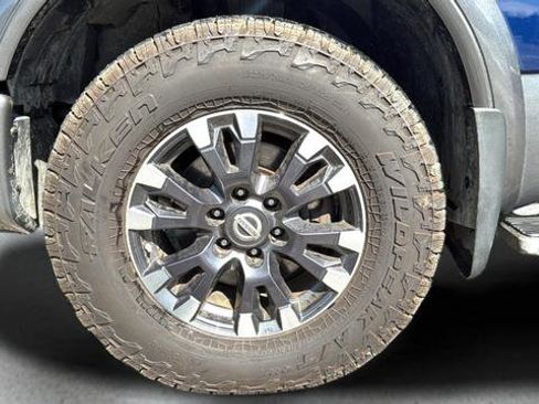 Used 2017 Nissan Titan PRO-4X AWD/4WD image 25