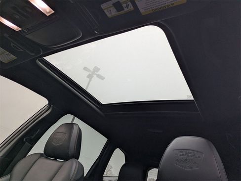 Used 2022 Subaru Forester Wilderness image 17