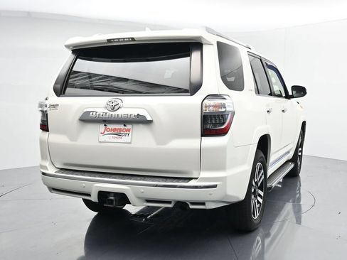 Used 2017 Toyota 4Runner Limited AWD/4WD image 6