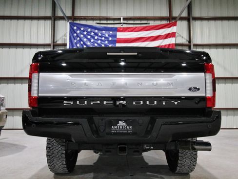 Used 2017 Ford F250 Platinum image 10