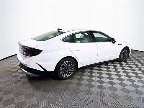 New 2025 Hyundai Sonata SEL image 24