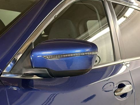 Used 2020 Nissan Rogue SV image 5