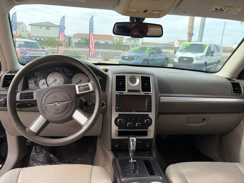 Used 2010 Chrysler 300 Touring AWD/4WD image 11