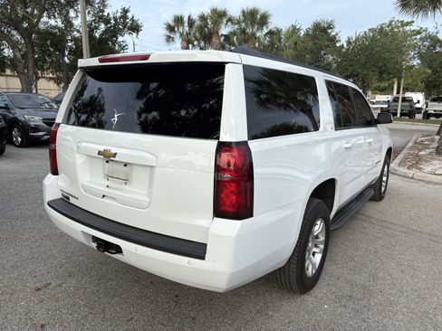 Used 2019 Chevrolet Suburban LT RWD image 7