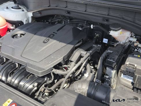 Certified 2023 Kia Sorento S w/ Panoramic Sunroof Package FWD image 18
