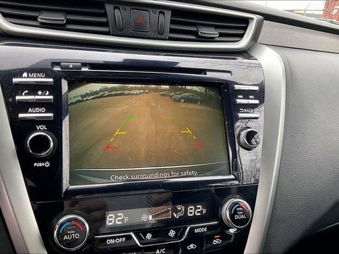 Used 2023 Nissan Murano SV image 22