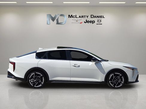 Used 2025 Kia K4 GT-Line w/ GT-Line Premium Package FWD image 6