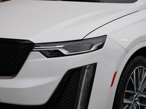 Certified 2024 Cadillac XT6 Sport w/ LPO, Floor Liner Package image 5