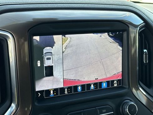 Used 2022 Chevrolet Silverado 1500 High Country w/ Technology Package image 14