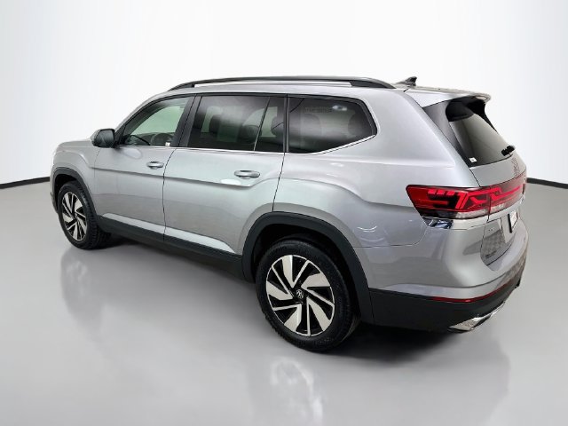 Used 2025 Volkswagen Atlas SE AWD/4WD image 5