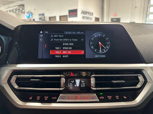 Used 2020 BMW 330i Sedan w/ Driving Assistance Package RWD image 25