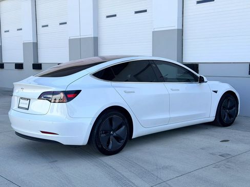 Used 2018 Tesla Model 3 Long Range RWD image 5
