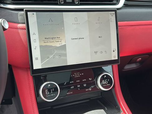 Used 2025 Jaguar F-PACE R-Dynamic S image 15