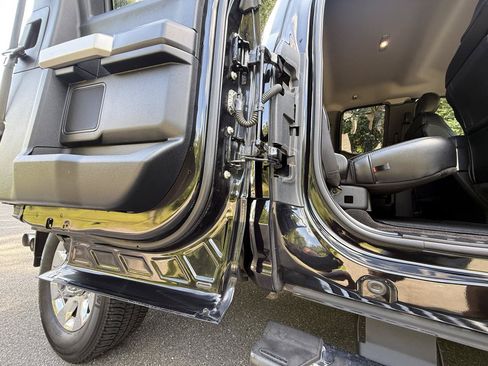 Used 2019 Ford F350 Lariat w/ Chrome Package AWD/4WD image 27